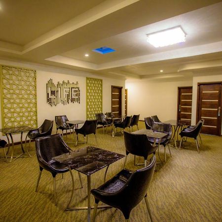 Huddle Hotel Nuwara Eliya Exterior foto