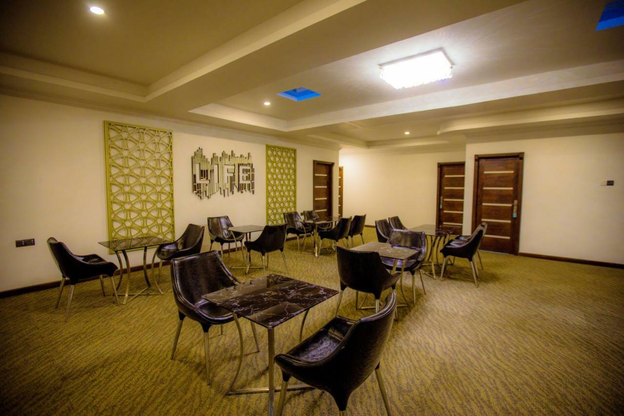 Huddle Hotel Nuwara Eliya Exterior foto